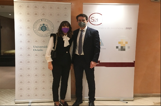 Ir a la noticia El gerente de Asturagua entrega el premio al mejor expediente académico del Grado en Ingeniería Civil de la Universidad de Oviedo